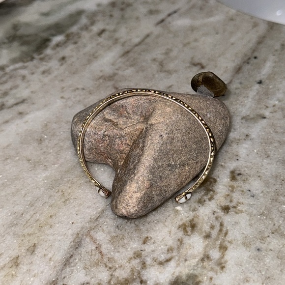 Kendra Scott Grady Bracelet & Elle MOP Drop Earrings Set - Picture 7 of 15